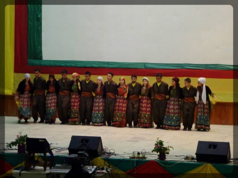 Raviver les styles de danses traditionnelles kurdes au Rojava