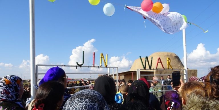 Le conseil du village des femmes « Jinwar » est formé