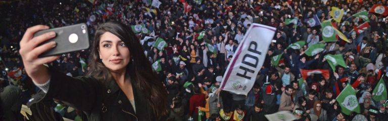 TURQUIE : Le HDP demande la tenue de nouvelles élections alors que ses maires élus sont interdits d’exercer