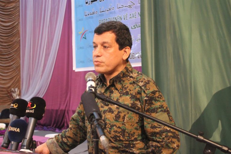 Un commandant kurde demande à ce que toute la frontière du Rojava soit protégée