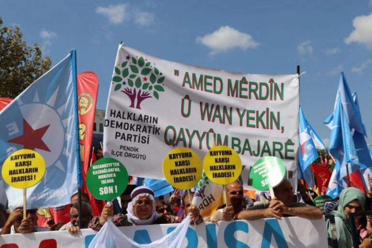 Rassemblement d’Istanbul pour la paix : nous défendrons la démocratie et la paix ensemble