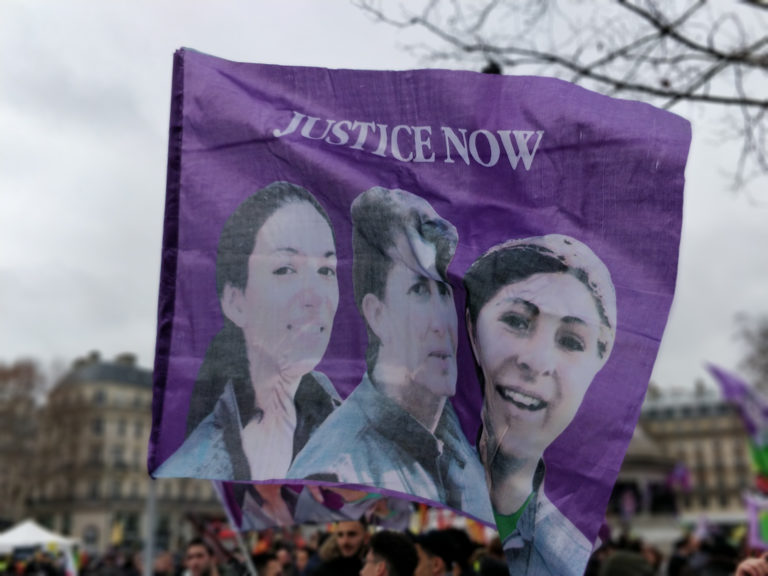 PARIS. Deux manifestations pour les militantes kurdes tuées à Paris