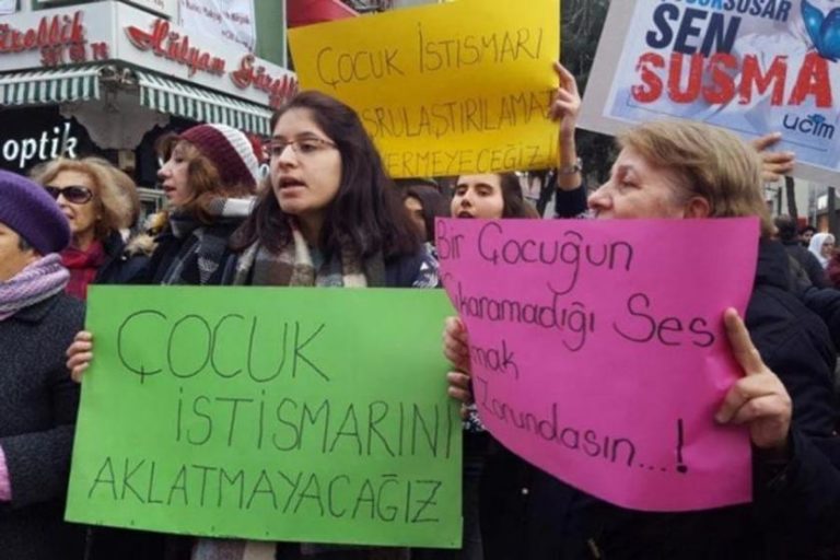 TURQUIE. Vers le « mariage » des mineurs avec leurs violeurs ?