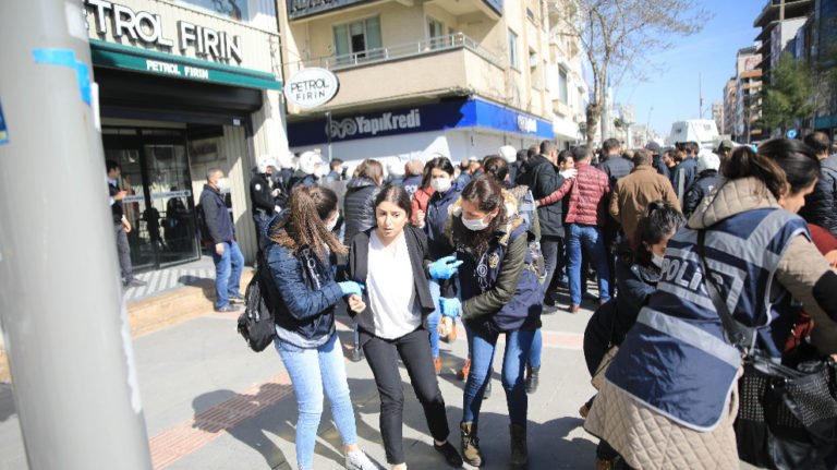 « L’Etat turc est un coronavirus pour le peuple kurde »