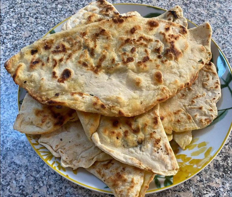 CUISINE. Le katmer ou la calzone à la kurde