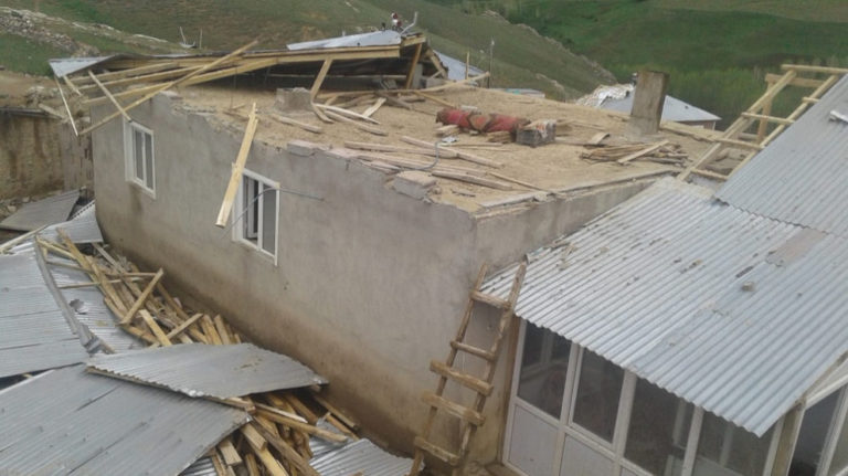 BAKUR. Une puissante tempête a ravagé la province de Van