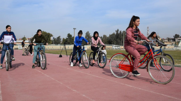 ROJAVA. Les femmes lancent une campagne pour faire du vélo et protéger l’environnement