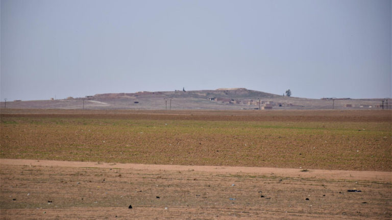 ROJAVA. Les agriculteurs de Til Temir empêchés de travailler leurs terres par les gangs de la Turquie