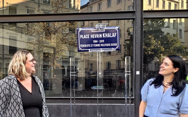 Le nom d’Hevrin Khalaf donné à une place de la ville de Lyon