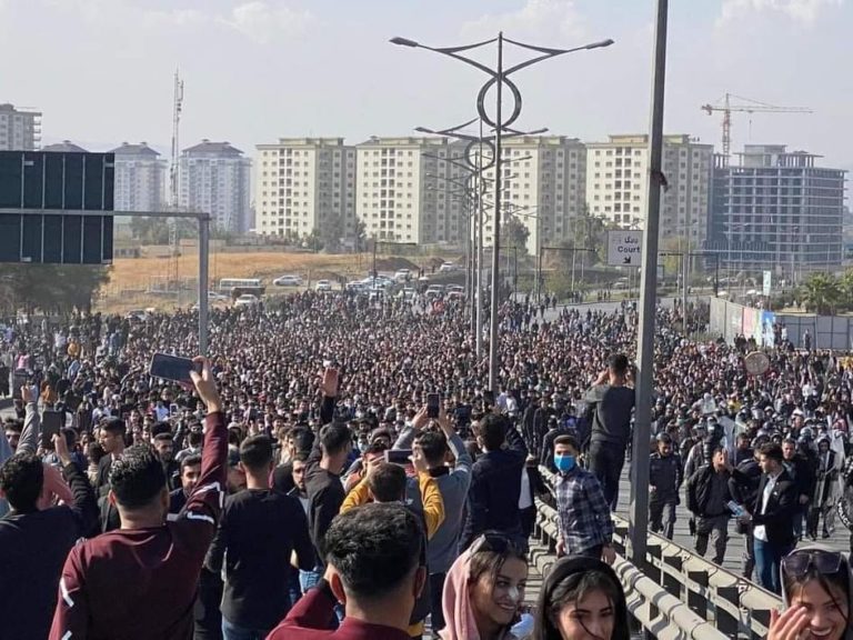 KURDISTAN DU SUD. Manifestations estudiantines dans plusieurs villes kurdes