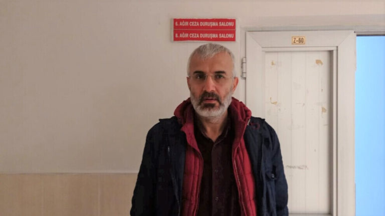 TURQUIE. L’écrivain kurde, Azad Zal condamné à 6,3 ans de prison