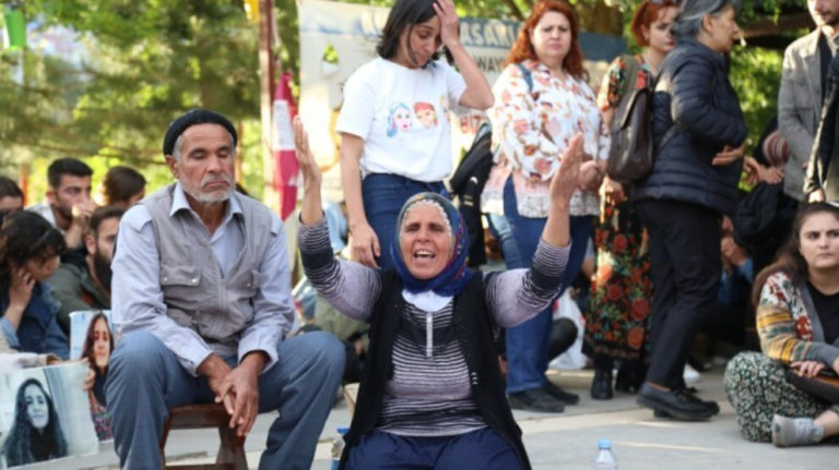 TURQUIE. La famille de Gülistan Doku a entamé un sit-in à Dersim