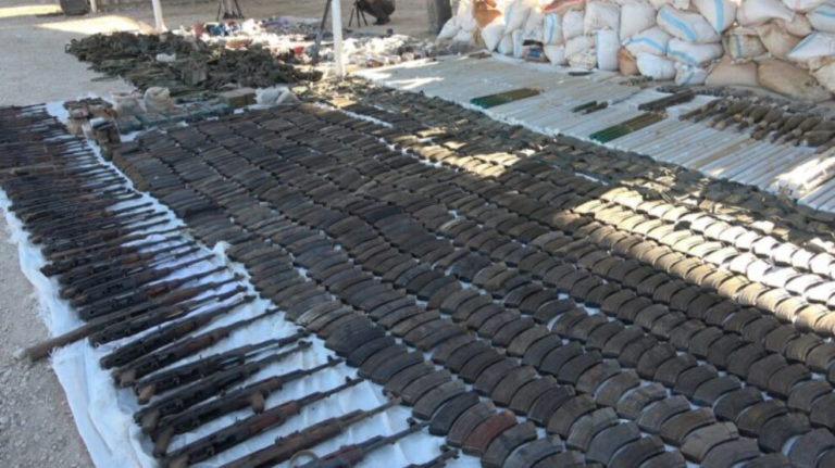 ROJAVA. Les forces kurdes découvrent une cache d’armes de DAECH à Baghouz
