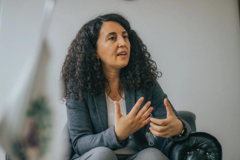 Pression croissante contre le HDP en Turquie: entretien avec la porte-parole Ebru Günay