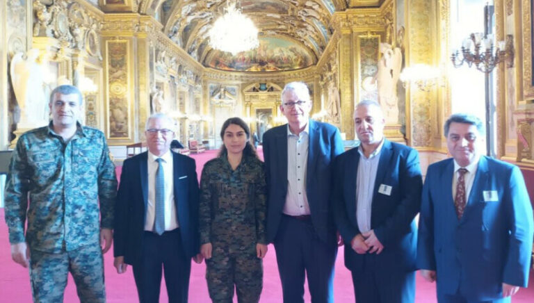 PARIS. Une délégation kurde du Rojava se rend au Sénat français