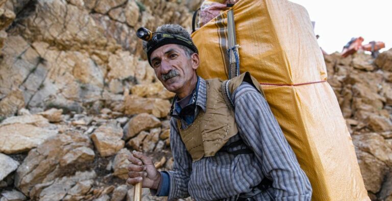 IRAN. Les Kolbers du Rojhilat: symboles de l’injustice économique imposée au peuple kurde