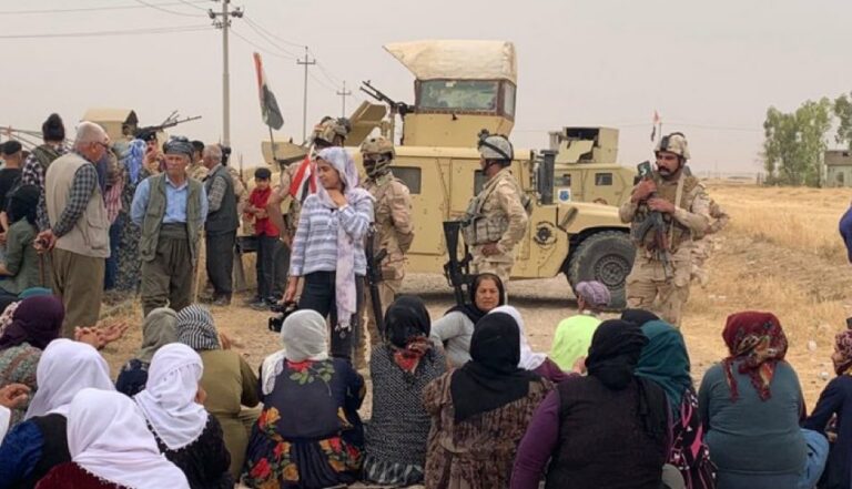 KURDISTAN. L’armée irakienne lève le siège du camp de réfugiés de Makhmour