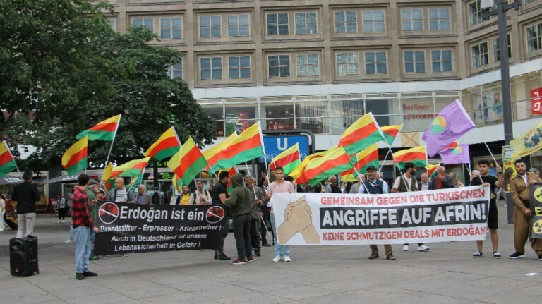 ALLEMAGNE. Manifestation à Berlin contre les attaques turques ciblant le Rojava