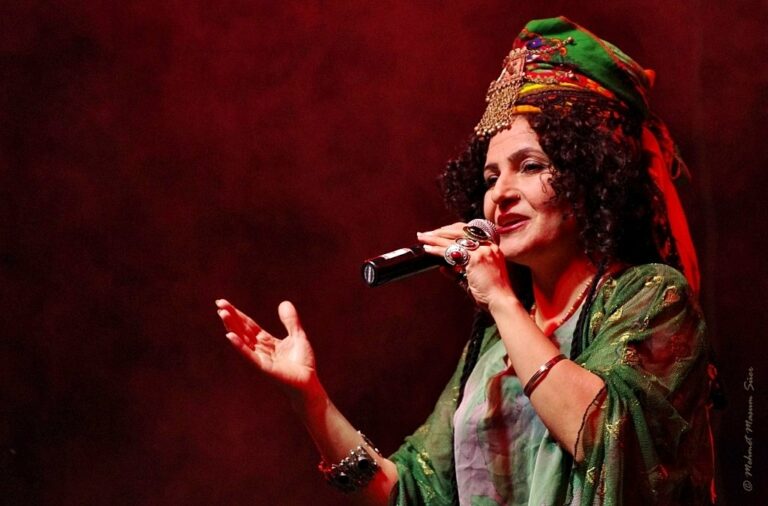 La soprano kurde, Mizgîn Tahir en tournée en France