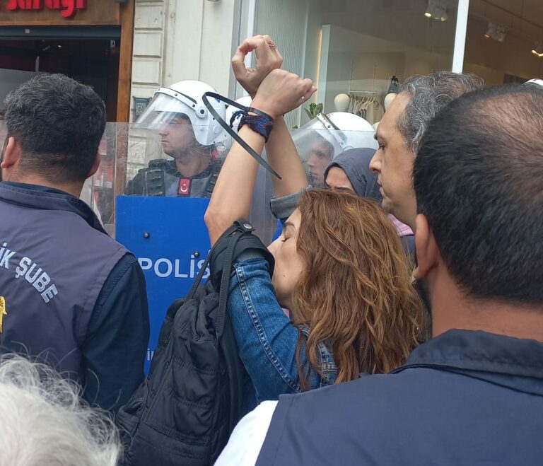 TURQUIE. Arrestation violentes des Mères du Samedi à Istanbul