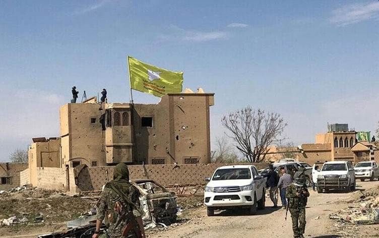 SYRIE. Les forces arabo-kurdes imposent un couvre-feu à Deir ez-Zor après les attaques de la milice pro-Assad
