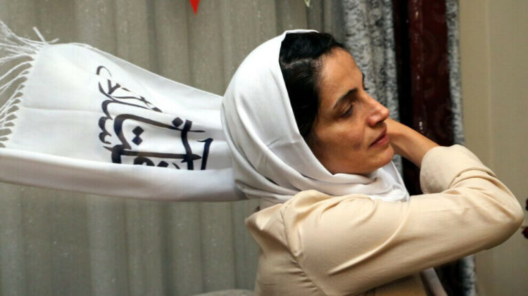IRAN. L’avocate Nasrin Sotoudeh arrêtée lors des funérailles d’Armita Geravand
