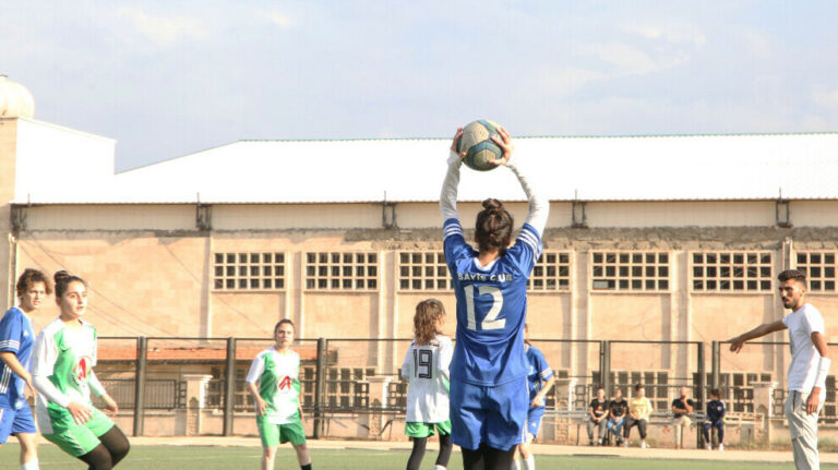 Le Rojava est fier de ses 15000 jeunes sportifs