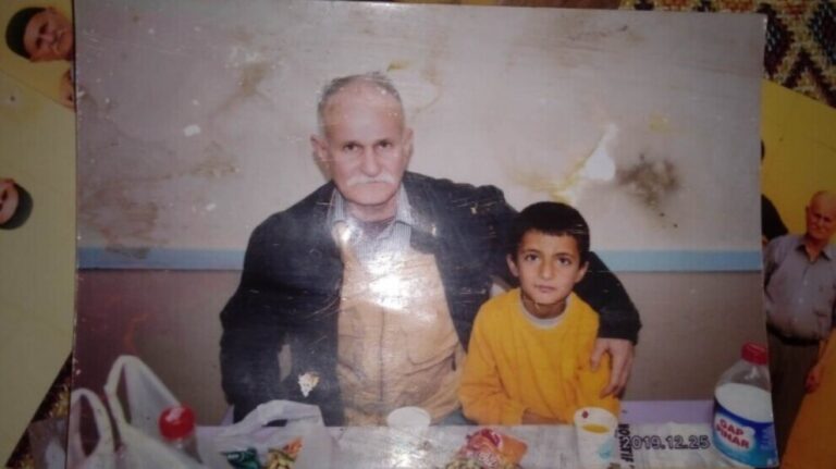 TURQUIE. Un prisonnier kurde menotté aux soins intensifs