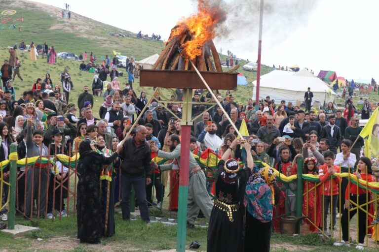 SYRIE. Jolani exclut le Newroz des fêtes nationales syriennes