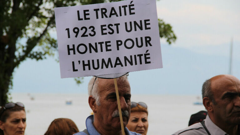 Les Kurdes d’Europe manifestent contre le traité de Lausanne