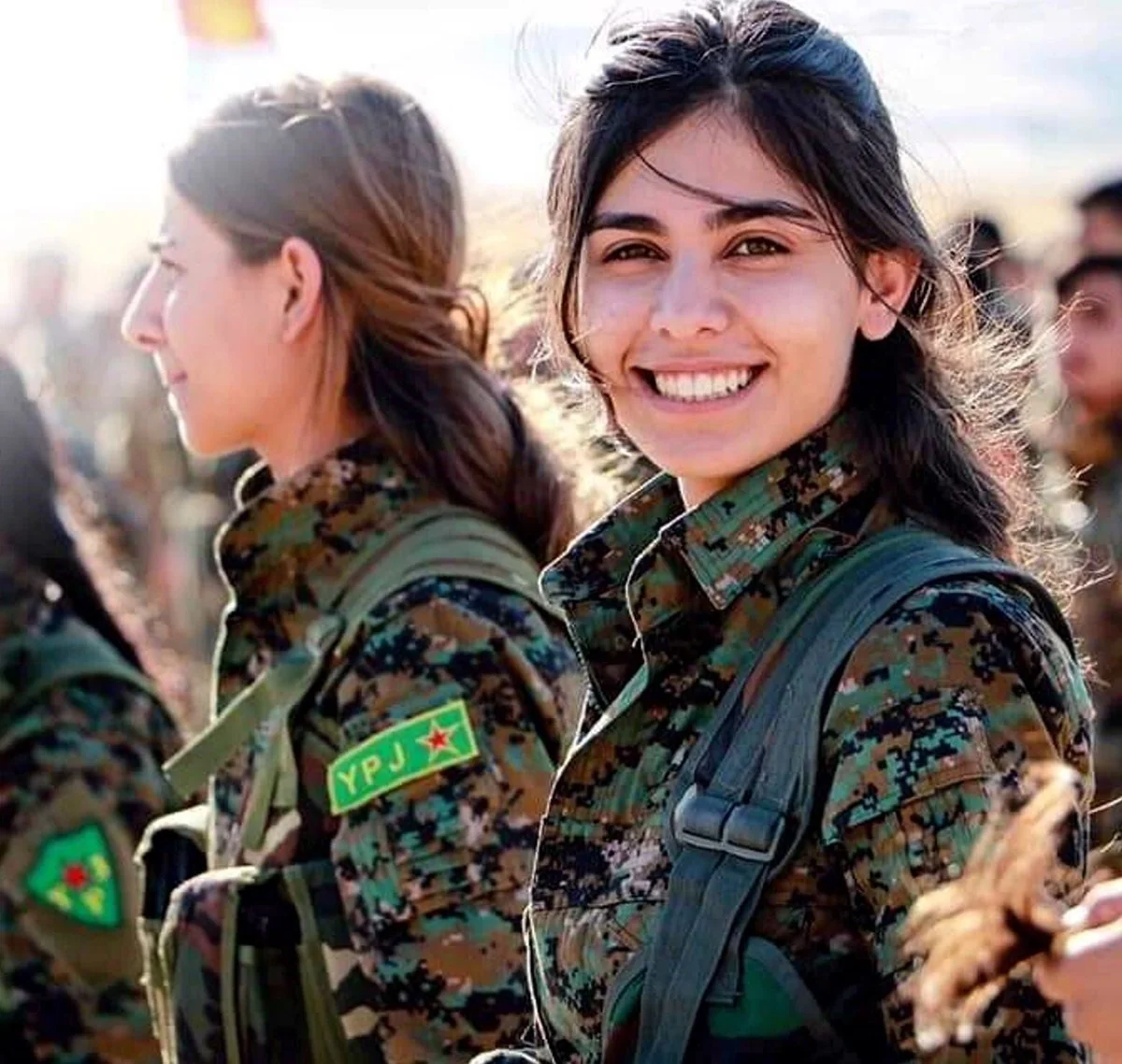 ROJAVA. Les YPJ soutiennent la résistance des femmes en Inde ...