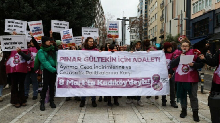 TURQUIE. Les femmes donnent le coup d’envoi des actions du 8 mars