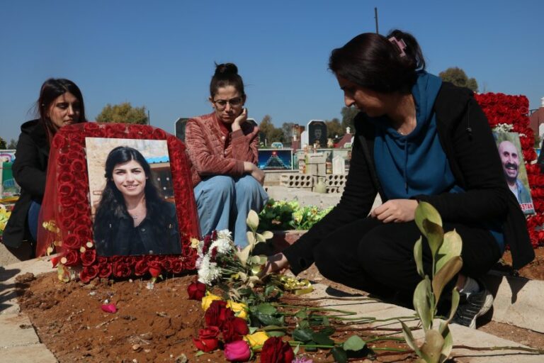 ROJAVA. L’agence ANHA rend hommage aux journalistes Bilgin et Daştan