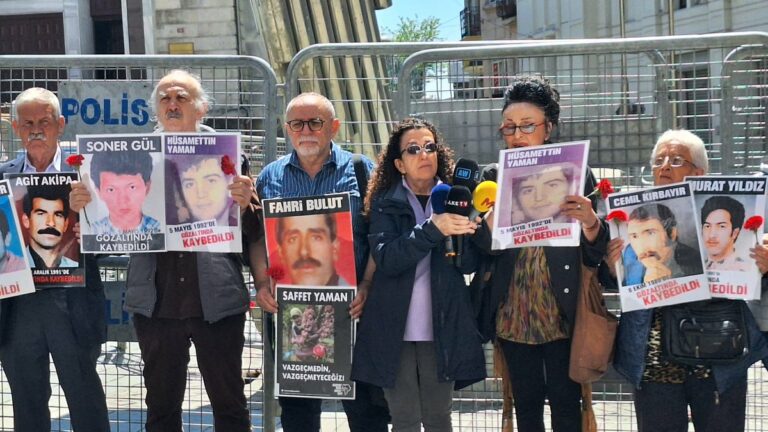 TURQUIE. Les mères du Samedi demandent justice pour Hüsamettin Yaman et Mehmet Soner Gül