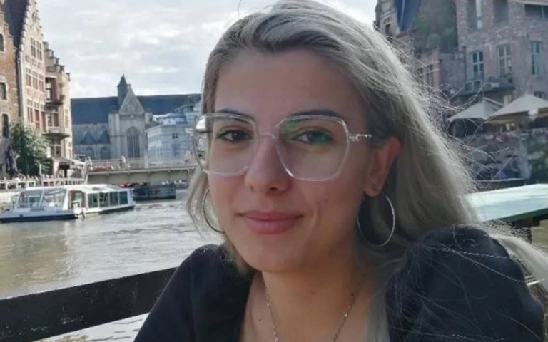 TURQUIE. Elle risque plus de quatre ans de prison pour avoir brandi une pancarte « dictateur Erdoğan » lors d’une manif