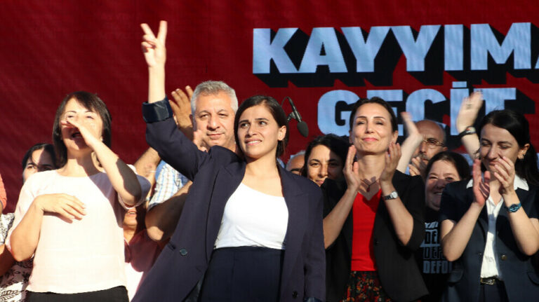 TURQUIE. Une maire kurde condamnée à la prison