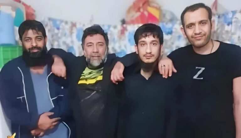 IRAN. 4 Baloutches condamnés à mort