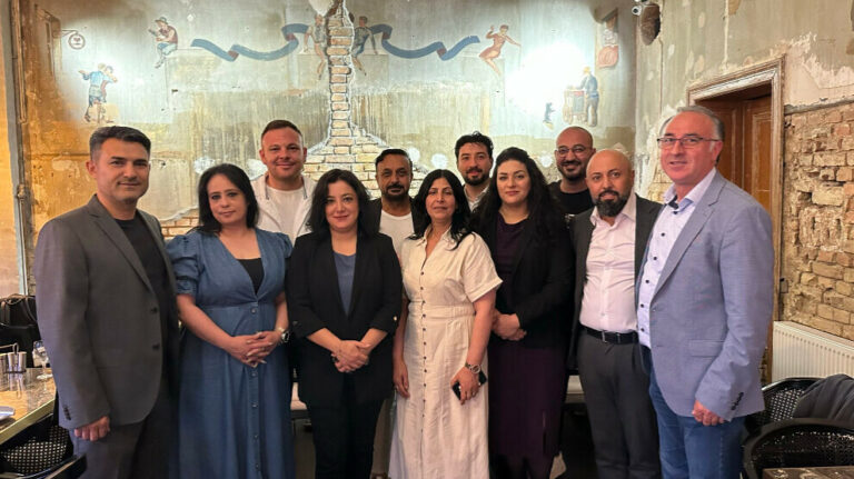 KON-MED rencontre des membres kurdes du Parlement allemand