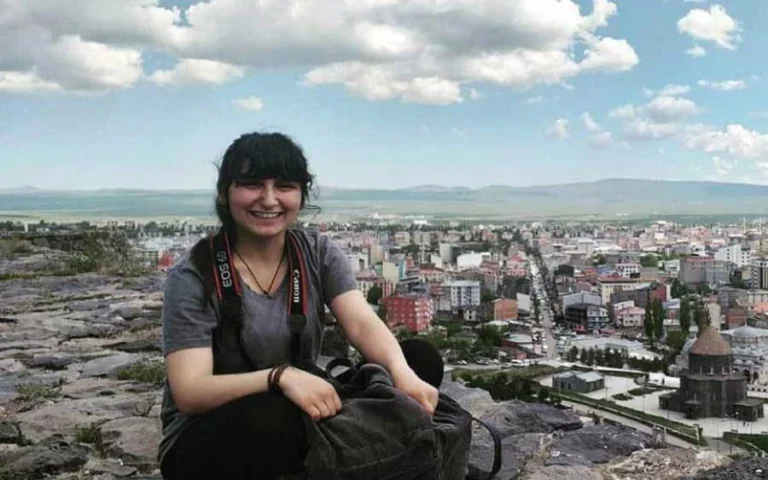 Le Comité pour la protection des journalistes exhorte les autorités turques à assurer la sécurité de la journaliste Zeynep Durgut