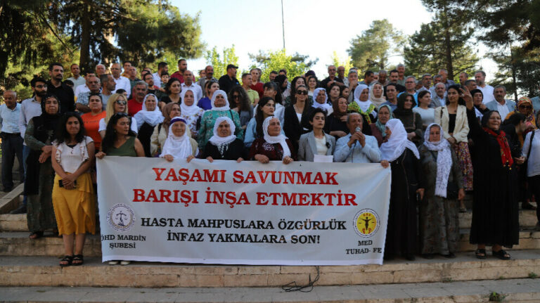 TURQUIE. Manifestation contre l’exclusion des prisonniers malades du 10e paquet de réforme judiciaire