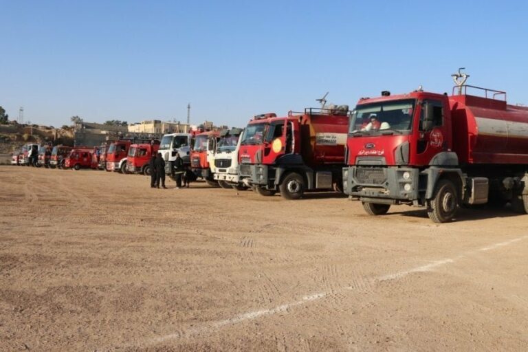 SYRIE. Damas bloque les pompiers du Rojava en route pour les côtes syriennes en feu