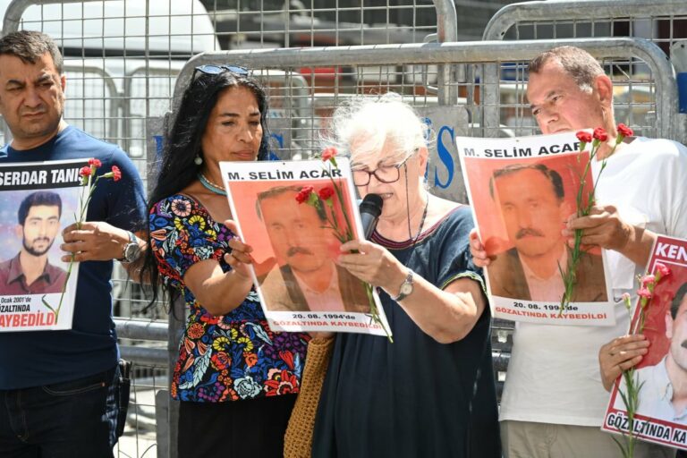 TURQUIE. Les mères du samedi demandent justice pour Salim Acar