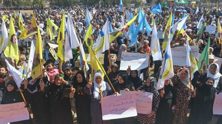 ROJAVA. Manifestations monstres pour une Syrie décentralisée