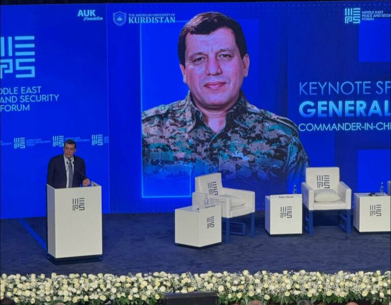 Mazloum Abdi : Le Moyen-Orient a désespérément besoin de paix et de stabilité