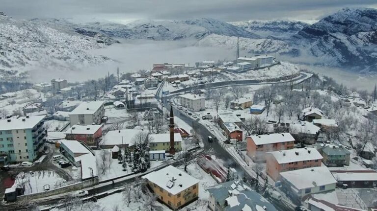 TURQUIE. Le militarisme turc a étouffé la vie à Çelê