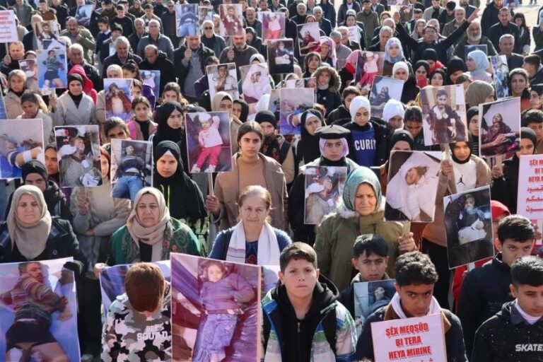 Alep : plus de 500 personnes portées disparues après des attaques contre les quartiers kurdes