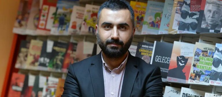 TURQUIE. Un journaliste détenu pour avoir couvert une affaire liée à DAECH