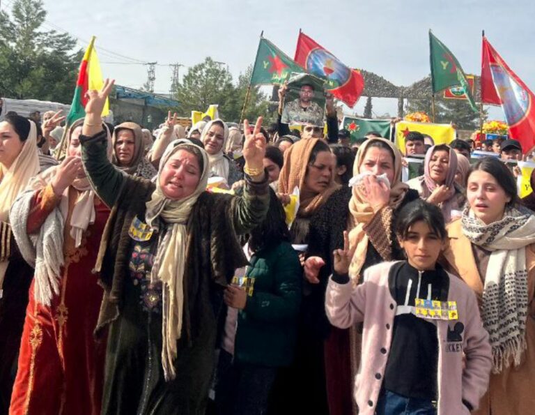 ROJAVA. Les Kurdes appellent à l&rsquo;unité nationale