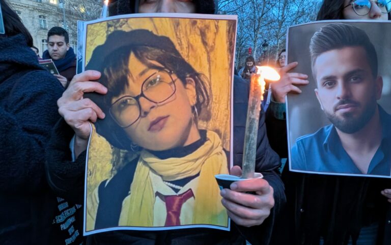 PARIS. Rassemblent en hommage aux civils tués en Iran