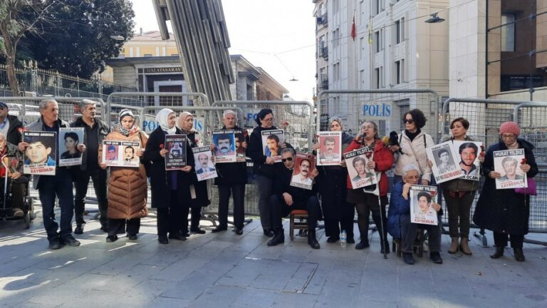 TURQUIE. Les mères du samedi demandent justice pour Murat Yildiz